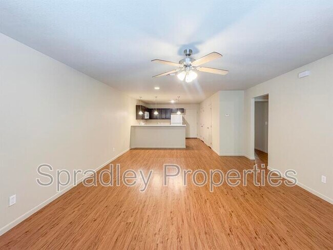 255 E 5th Ave Belton, TX 76513 photo 2