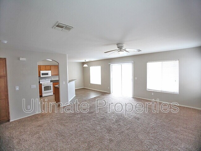 21983 W Gardenia Dr Buckeye, AZ 85326 photo 5