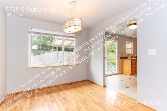 5729 S Bangor St Seattle, WA 98178 photo 5