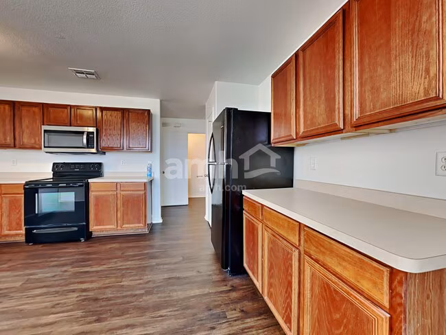 1246 Yukon Drive, Glenn Heights, TX 75154 photo 3