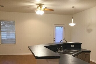 3104 Northwest Blvd Georgetown, TX 78628 photo 4