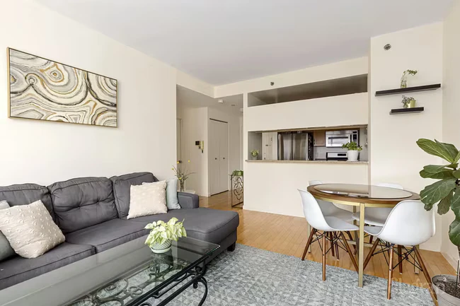 250 E 30th St New York, NY 10016 photo 5