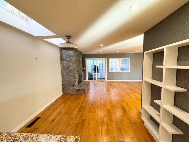 Perfect Shape Blackhawk Single Family in Danville photo 5