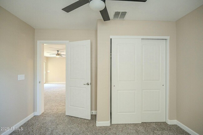4582 E Jadeite Dr San Tan Valley, AZ 85143 photo 4