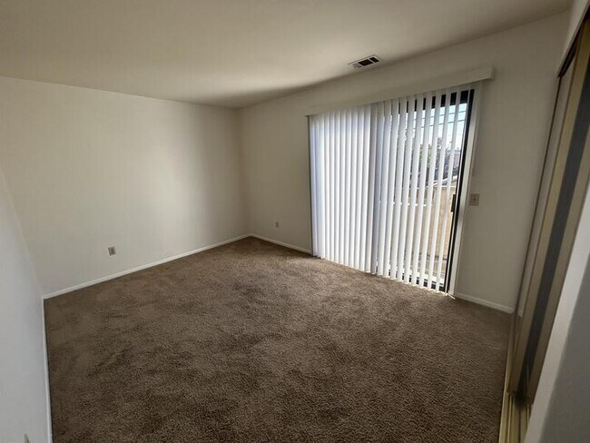 4576 Hawley Blvd San Diego, CA 92116 photo 5