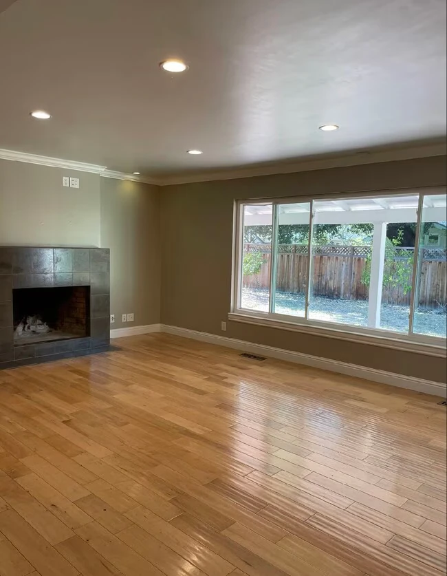 2048 Louise Ln Los Altos, CA 94024 photo 5