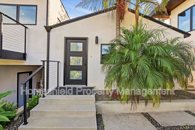 3704 Wilcox St San Diego, CA 92106 photo 3