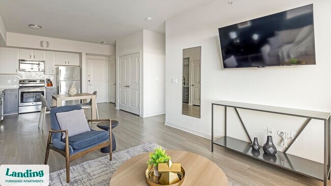 750 Fort Worth Ave Dallas, TX 75208 photo 3