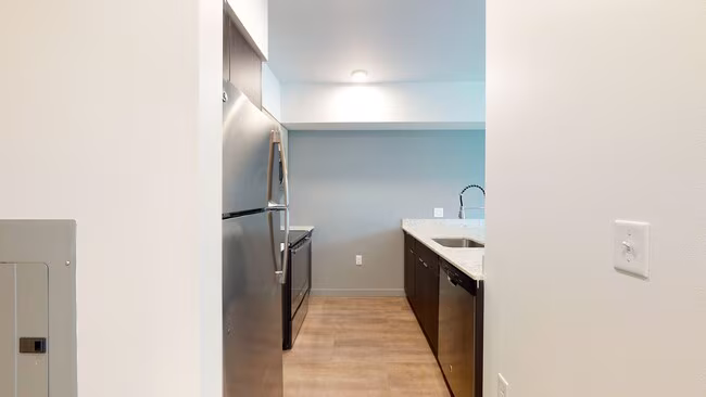 Crane Interbay Apartments photo 5