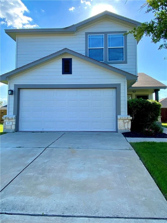 107 Anderson St Hutto, TX 78634 photo 5
