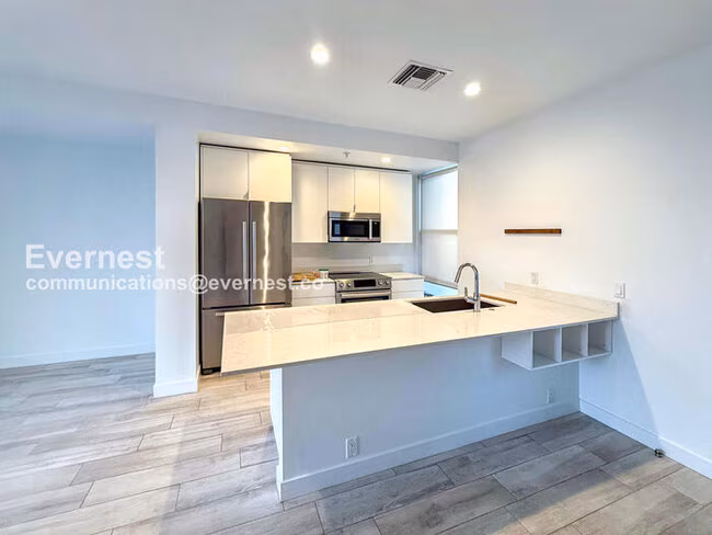 1717 N 1st Ave Phoenix, AZ 85003 photo 3