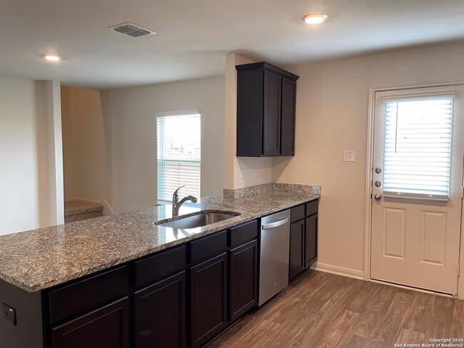 7252 Calypso Cyn San Antonio, TX 78252 photo 5