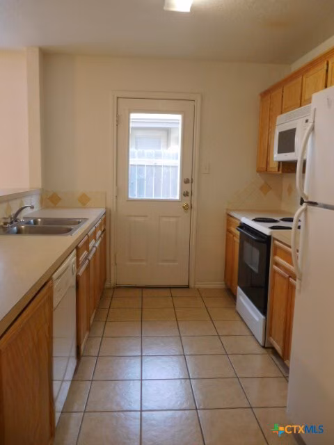933 Rosewood Dr Harker Heights, TX 76548 photo 4