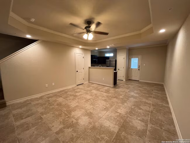 6411 Luglio Ln San Antonio, TX 78233 photo 4