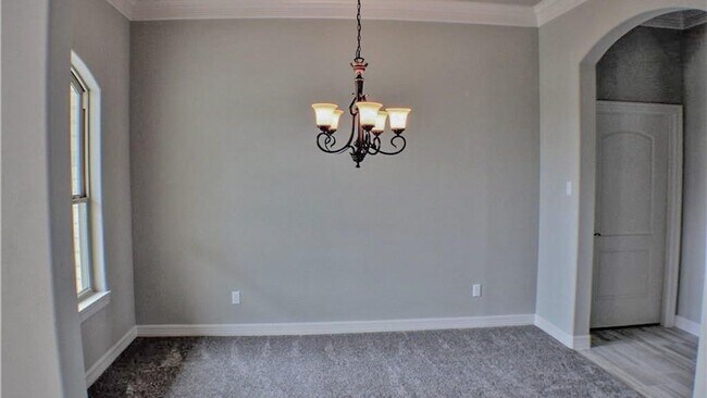 336 Jake Dr Jarrell, TX 76537 photo 4