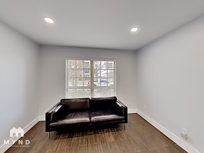 318 Arborview Drive, Garland, TX 75043 photo 3