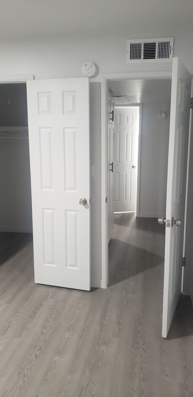 Darwin Apartments photo 3