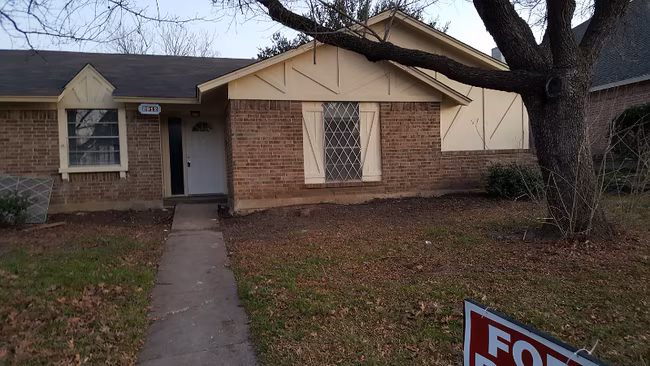2912 Emerald Dr Mesquite, TX 75150 photo 3