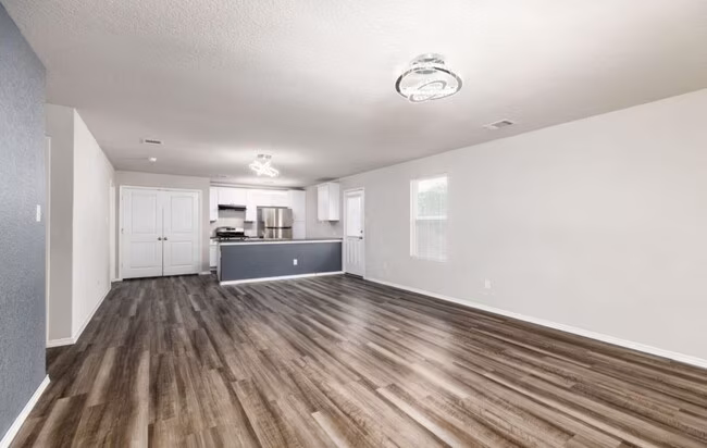 5910 Lady Ln San Antonio, TX 78242 photo 3