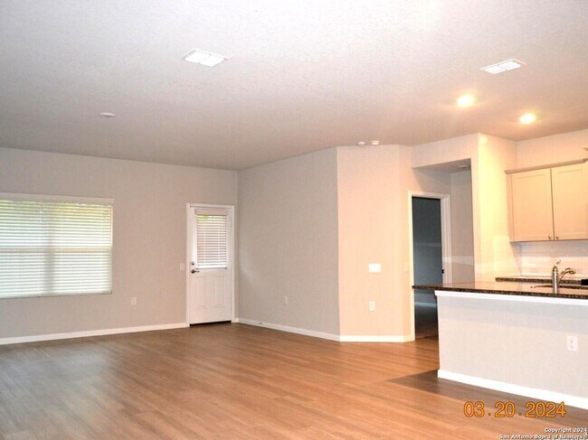 4503 Meadowland Pl San Antonio, TX 78222 photo 5