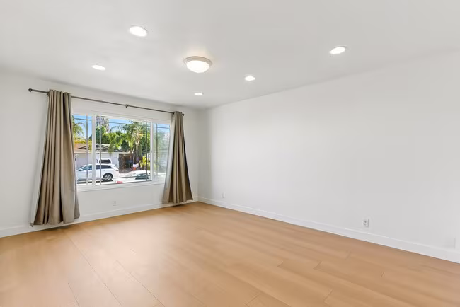 Charming 4 Bedroom 2 Bath Home in the Evergreen Area photo 5