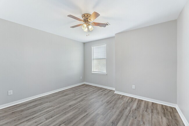 Audra Townhomes photo 4