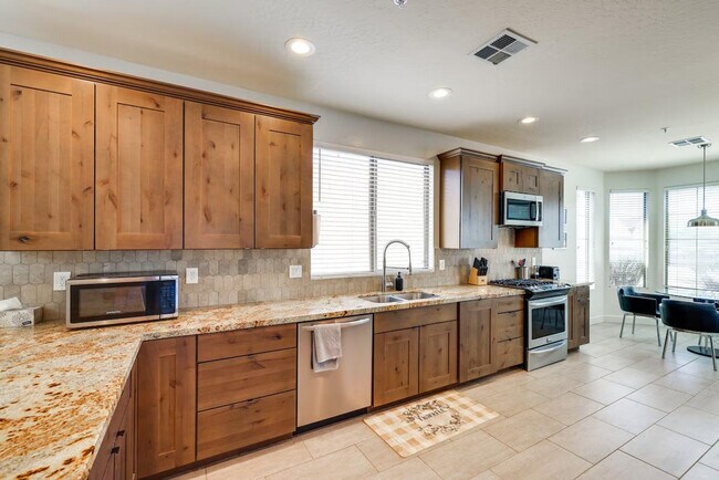 7316 E Whispering Wind Dr Scottsdale, AZ 85255 photo 5