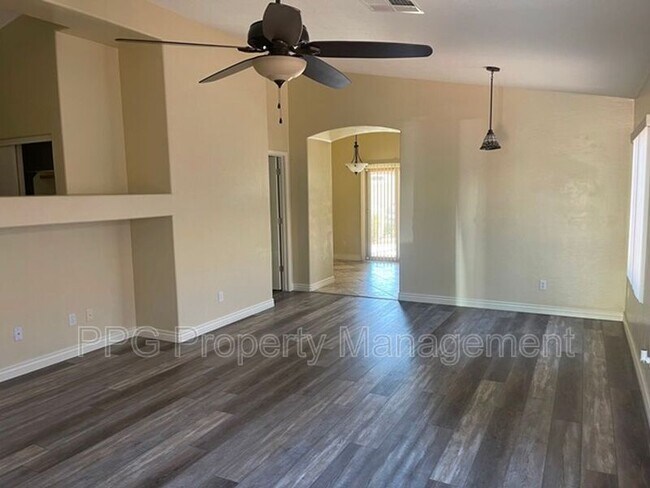 14925 W Port Au Prince Ln photo 3