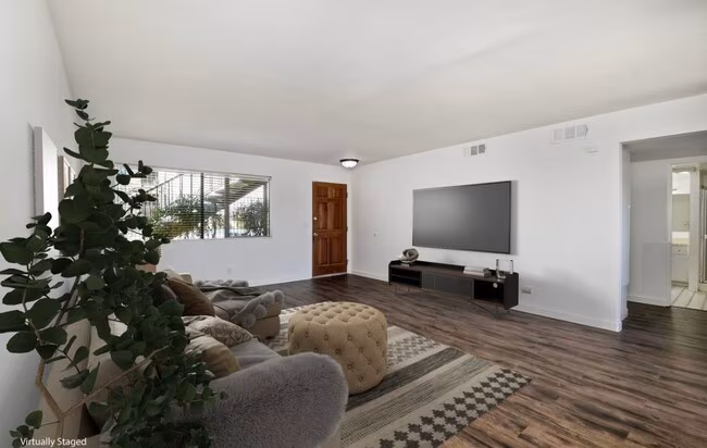 625 S Fig St Escondido, CA 92025 photo 4