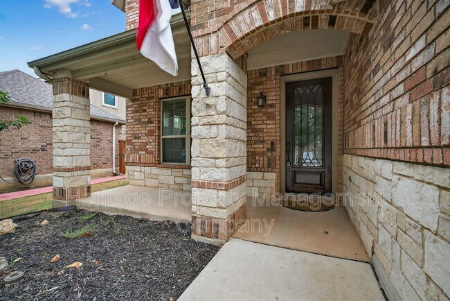 1226 Hidden Cave Dr New Braunfels, TX 78132 photo 2