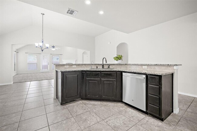 10005 Petrified Tree Lane, Mckinney, TX 75072 photo 4