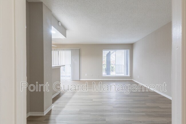 2204 Ridgmar Plaza Fort Worth, TX 76116 photo 4