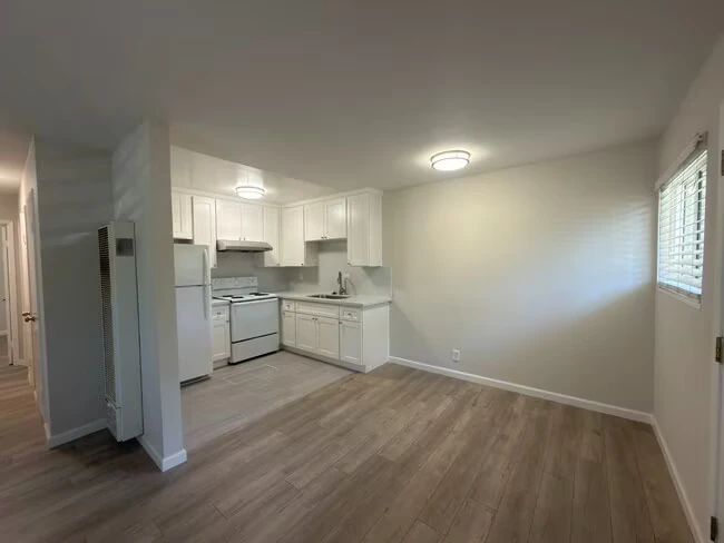 1568 Hollenbeck Ave Sunnyvale, CA 94087 photo 3
