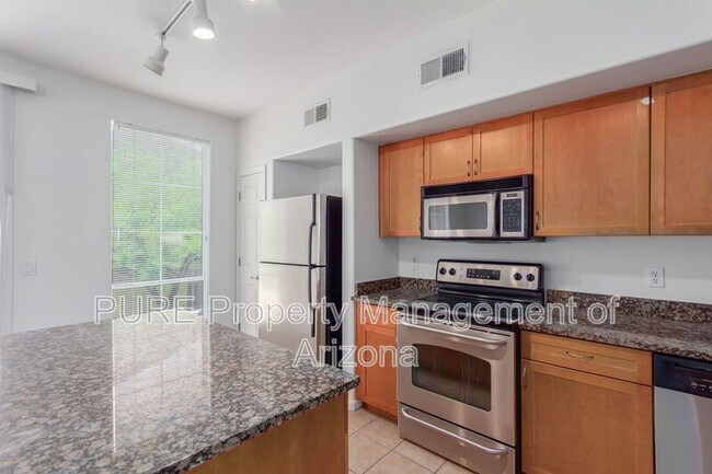 1920 E Bell Rd Phoenix, AZ 85022 photo 3