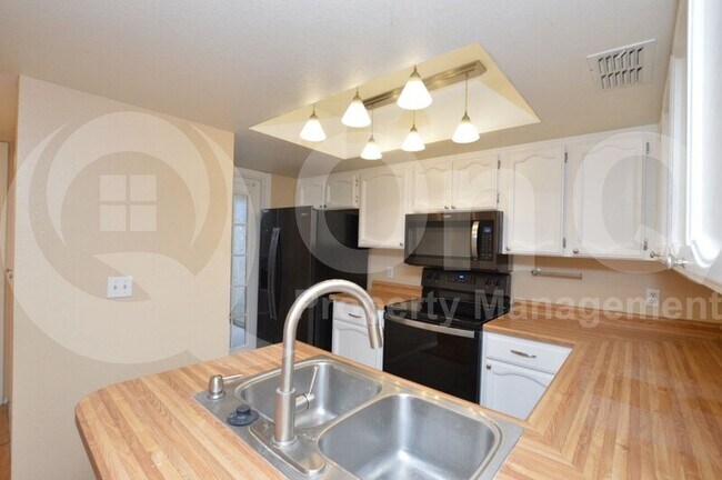 170 E Guadalupe Rd Gilbert, AZ 85234 photo 3