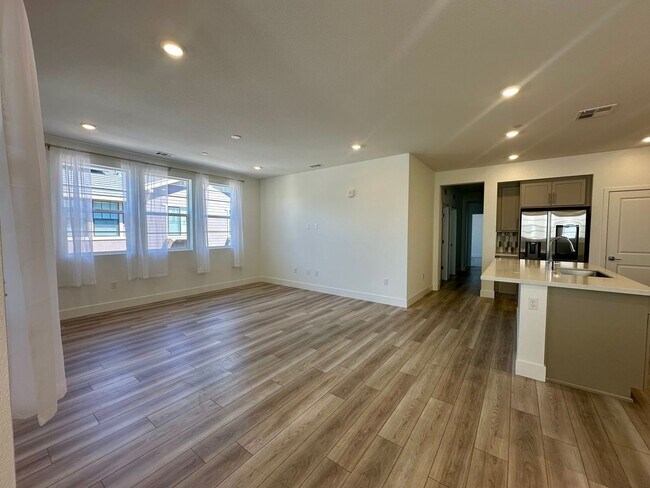 103 Sennett Terrace, Fremont, CA 94536 photo 4