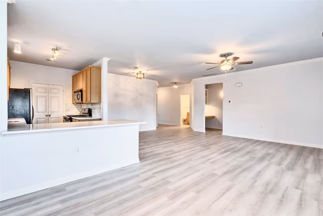 2900 S Lakeline Blvd Cedar Park, TX 78613 photo 2