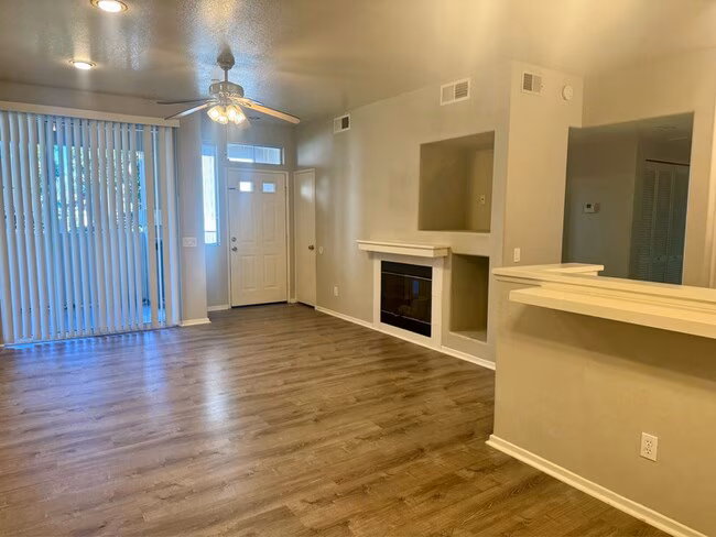 10766 Sabre Hill Dr San Diego, CA 92128 photo 3