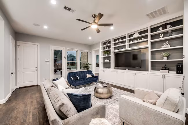 987 Little Den Dr Lewisville, TX 75067 photo 2
