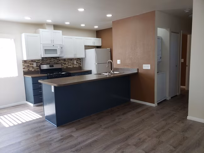 1261 Victor St El Cajon, CA 92021 photo 5