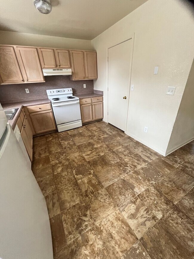 3305 Barcelona Dr Killeen, TX 76542 photo 3