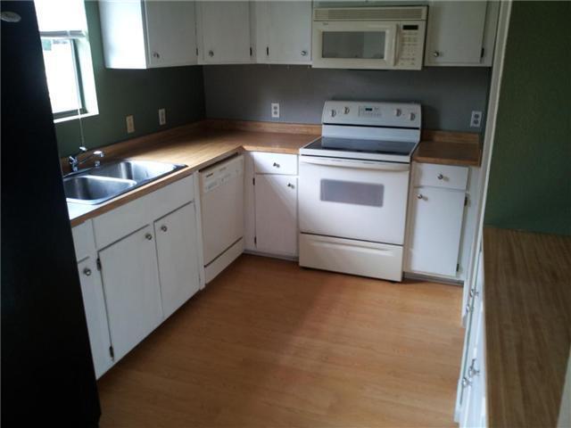 601 Valley St San Marcos, TX 78666 photo 3