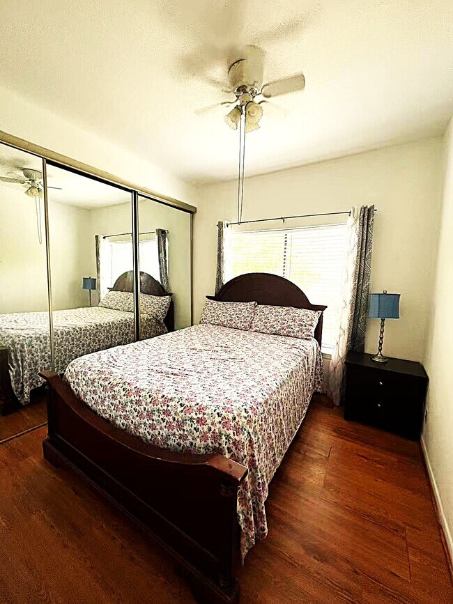 2207 South Braeswood Boulevard, Houston, TX 77030 photo 3