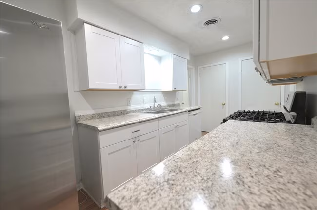 6712 Modesto St Austin, TX 78757 photo 5