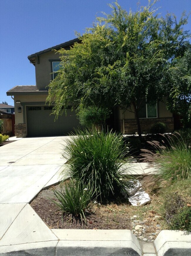 413 Wayland Lp Livermore, CA 94550 photo 2