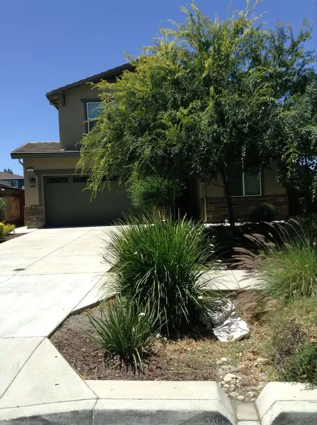 413 Wayland Lp Livermore, CA 94550 photo 2