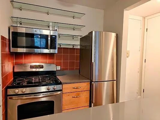 300 Albany St New York, NY 10280 photo 4
