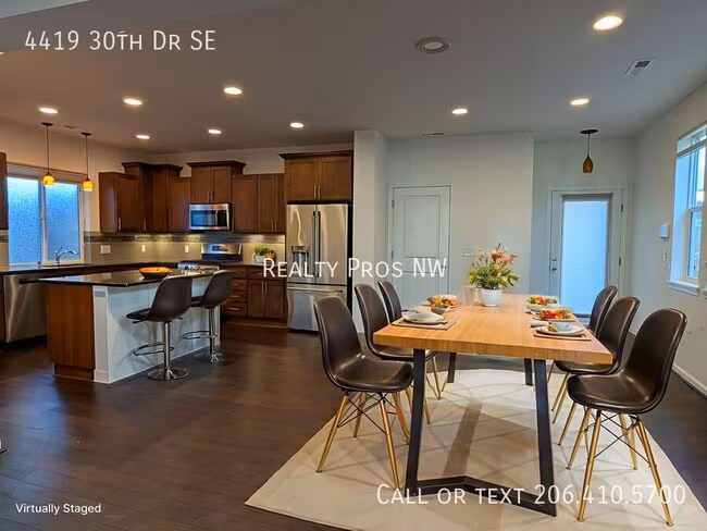 4419 30th Dr SE Everett, WA 98203 photo 2