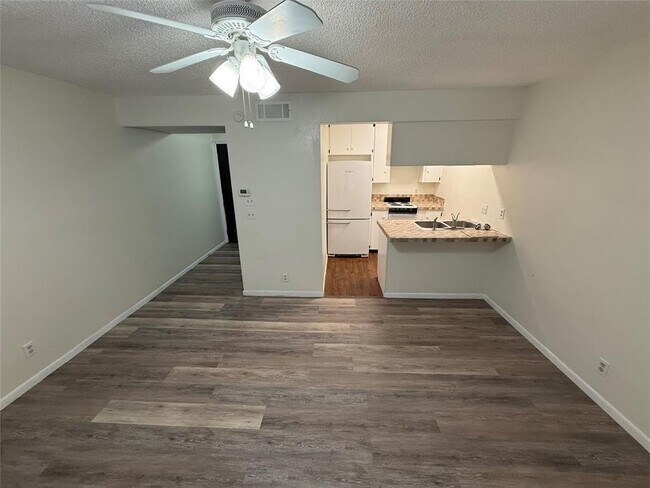 2408 Longview St Austin, TX 78705 photo 2
