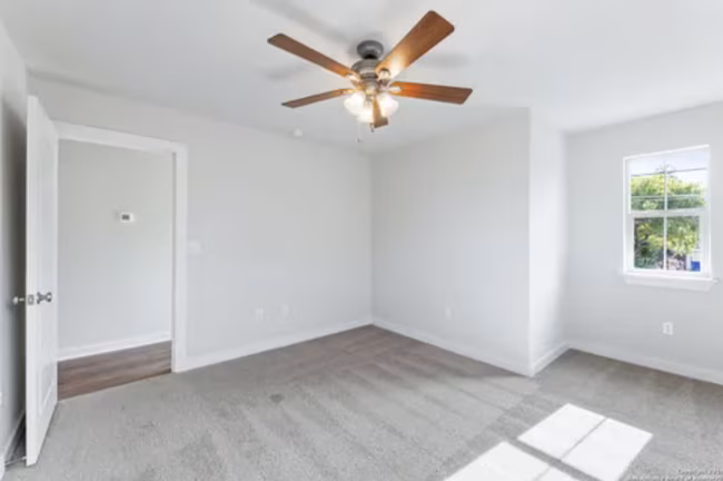 810 S Walters St San Antonio, TX 78203 photo 3